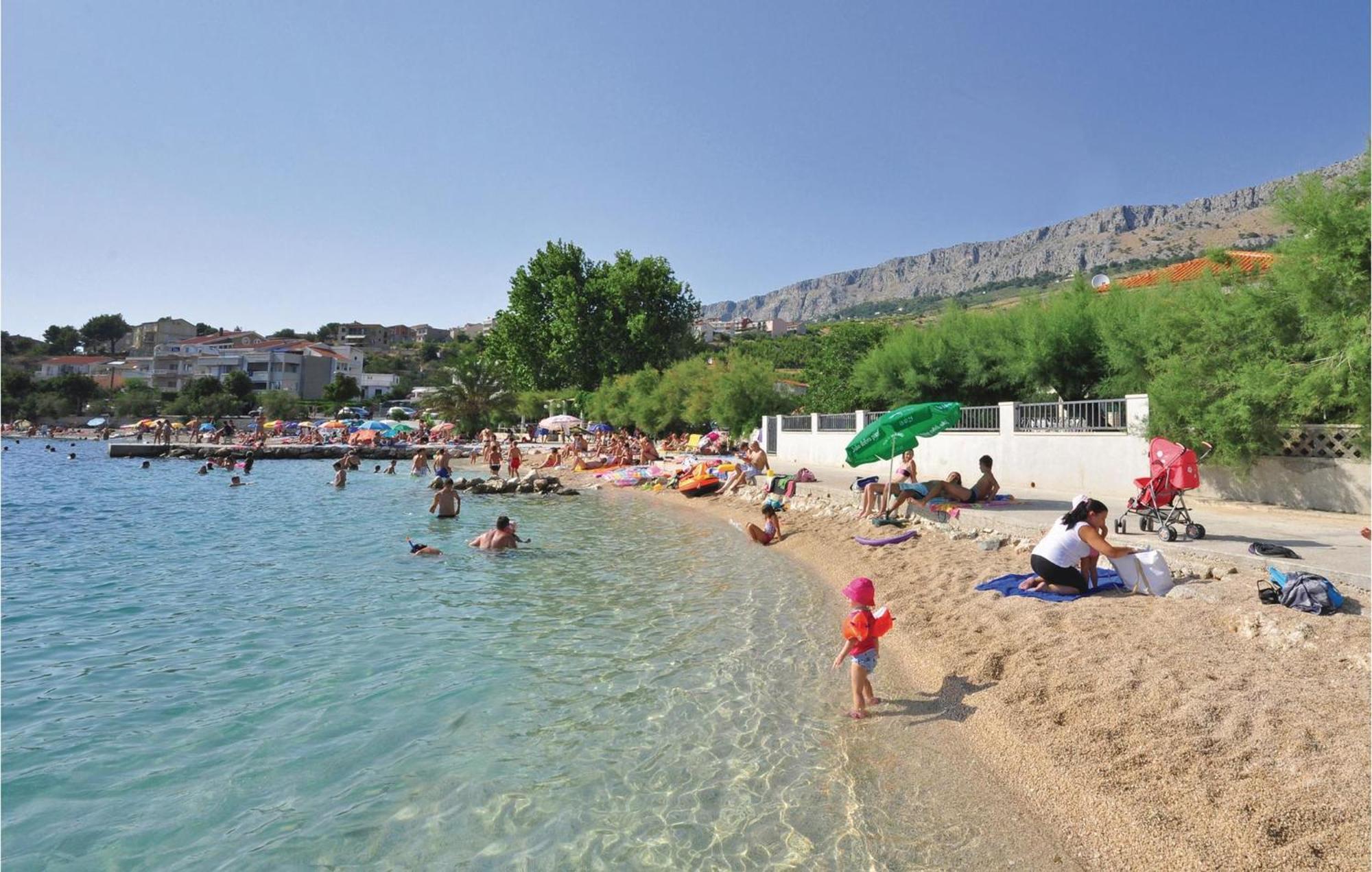 Nice Apartment In Mali Rat With Wifi Sumpetar Εξωτερικό φωτογραφία
