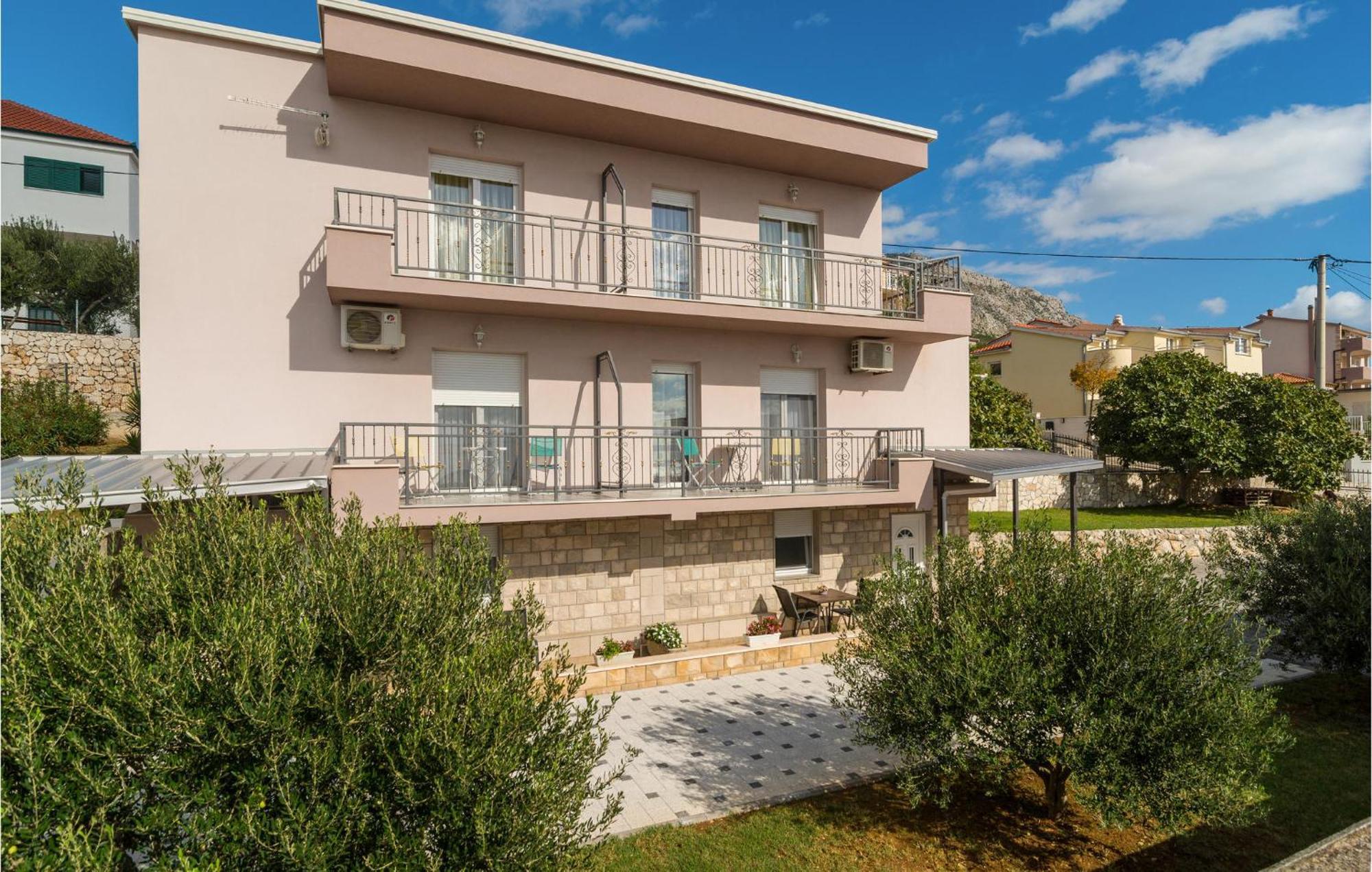 Nice Apartment In Mali Rat With Wifi Sumpetar Εξωτερικό φωτογραφία